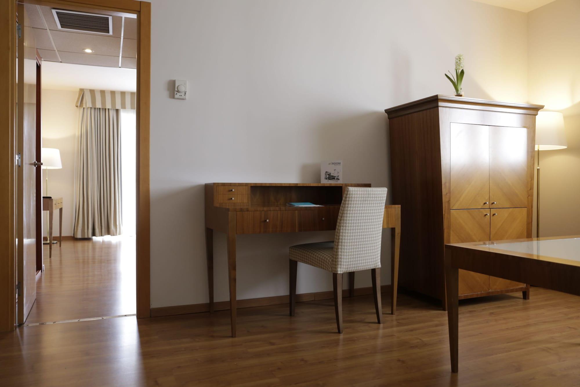 Avenida Hotel Almería Eksteriør bilde