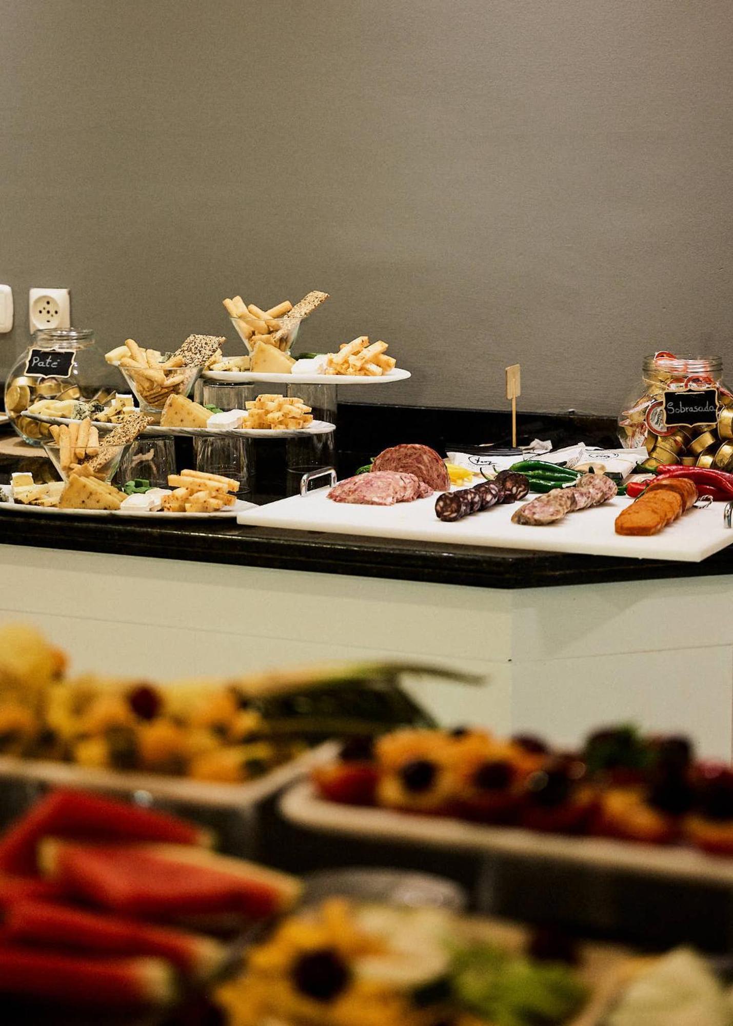 Avenida Hotel Almería Eksteriør bilde