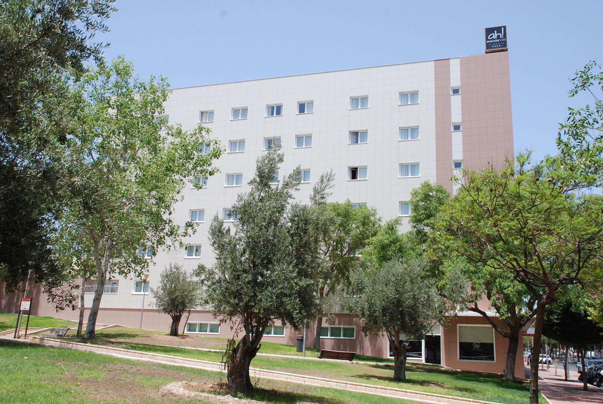 Avenida Hotel Almería Eksteriør bilde